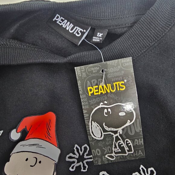 Peanuts Snoopy Happy Holidays Women's Black Long Sleeve Sweatshirt Size 1X NWT - Picture 5 of 11
